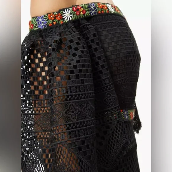 NEW Carolina Herrera Off-the-shoulder Lace Gown Black Carolina Herrera Gown - Picture 7 of 9